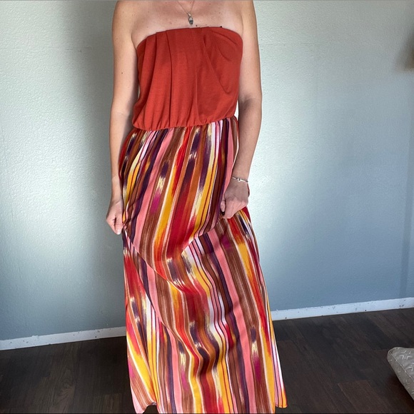 Colorful Strapless Maxi - Picture 2 of 9